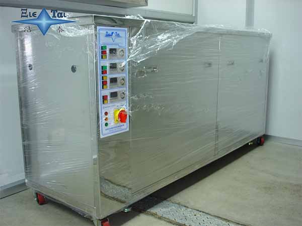 工業(yè)超聲波清洗機(jī)