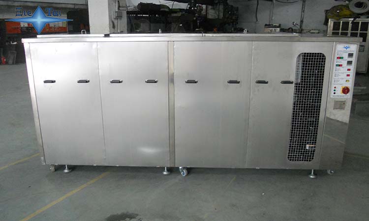 在哪里可以買到超聲波清洗機(jī)？真空碳?xì)淝逑礄C(jī)的除污工藝