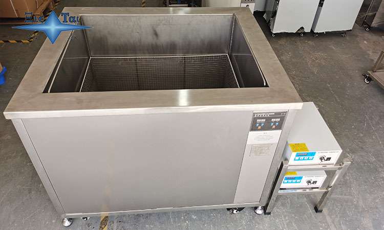 超聲波清洗機：清潔金屬冷藏設備，保持食品衛(wèi)生和品質(zhì)