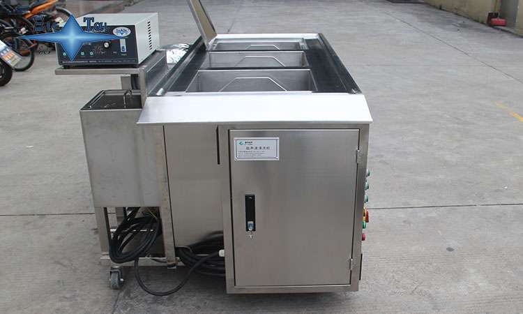 超聲波清洗機(jī):寶石首飾金屬光彩和亮度的恢復(fù)利器 超聲波清洗機(jī):寶石首飾金屬光彩和亮度的恢復(fù)利器