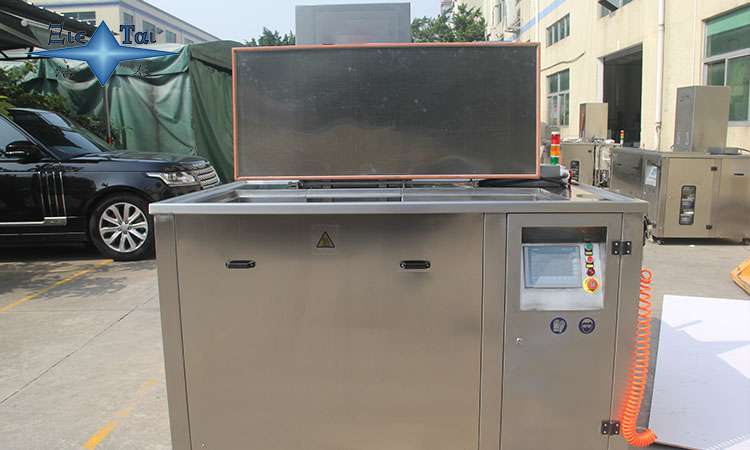 超聲波清洗技術(shù):家居金屬用品的清潔與光亮度恢復(fù) 超聲波清洗技術(shù):家居金屬用品的清潔與光亮度恢復(fù)