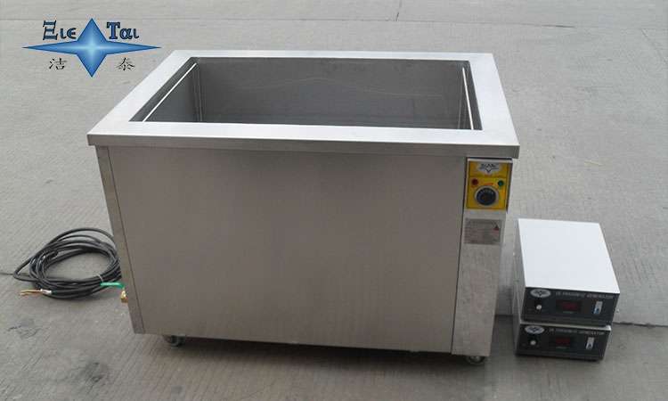 超聲波清洗技術:保障船舶表面清潔與性能 超聲波清洗技術:保障船舶表面清潔與性能