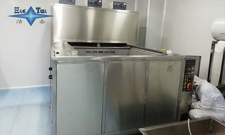 超聲波清洗技術(shù)助力太陽能行業(yè)實現(xiàn)高效清洗 超聲波清洗技術(shù)助力太陽能行業(yè)實現(xiàn)高效清洗