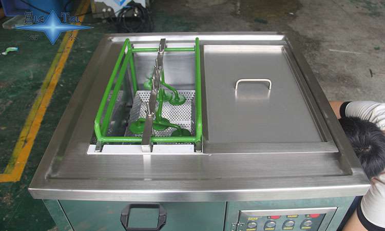 超聲波清洗技術(shù):電子器件制造的清洗新趨勢 超聲波清洗技術(shù):電子器件制造的清洗新趨勢