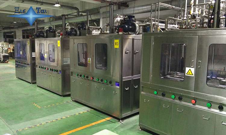 清洗產(chǎn)業(yè)衛(wèi)士:超聲波清洗機(jī)在新材料研發(fā)中的關(guān)鍵作用 清洗產(chǎn)業(yè)衛(wèi)士:超聲波清洗機(jī)在新材料研發(fā)中的關(guān)鍵作用