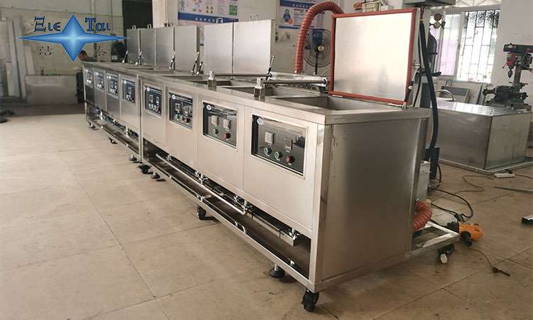 如何選擇適用于汽車修理廠的超聲波清洗機(jī)：價格、性能、規(guī)格綜合考量