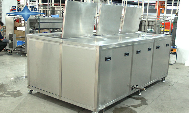 超聲波清洗機容器選擇指南：材質(zhì)、設(shè)計與應(yīng)用