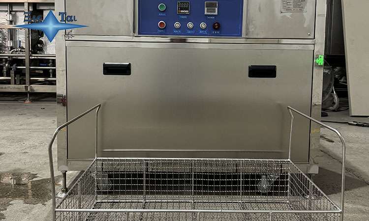 超聲波清洗機為什么用純水？揭秘水質對清洗效果與機器壽命的關鍵影響