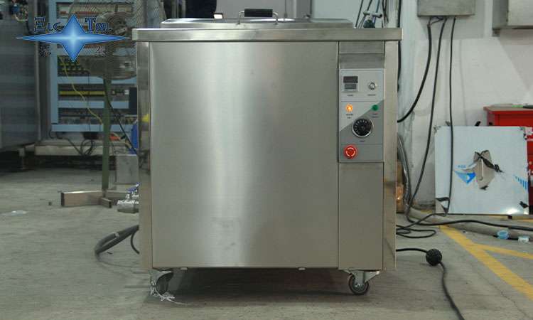 超聲波清洗機洗出發(fā)黑物質(zhì)？詳解四大成因與應(yīng)對方案